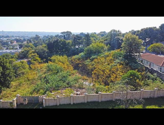 LAND FOR SALE IN HYDE PARK
